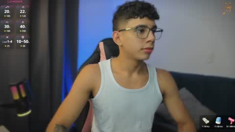 Snapshot of andrew_twink18 chatting on July 16, 2026, 2:06 am Andrew M. online show from July 16, 2026, 2:06 am
