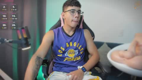 Snapshot of andrew_twink18 chatting on July 18, 2026, 4:44 pm Andrew M. online show from July 18, 2026, 4:44 pm