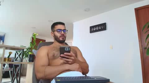 ANDREW WEST online show from October 15, 2025, 1:55 pm