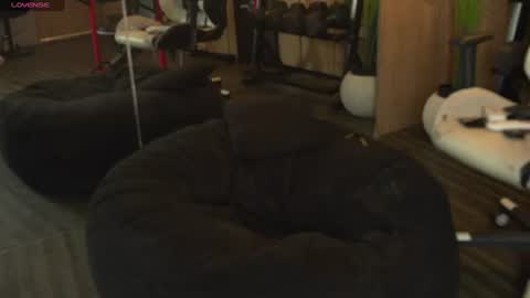 Snapshot of andrewcollen chatting on August 3, 2026, 12:43 pm Andrew online show from August 3, 2026, 12:43 pm