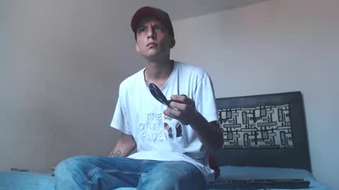 andrew online show from October 20, 2025, 6:19 pm