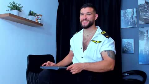 Andrew Diaz online show from October 23, 2025, 5:51 am