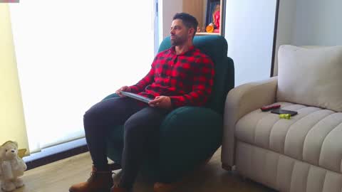 Snapshot of andrewfame chatting on December 4, 2024, 4:38 pm Andrew online show from December 4, 2024, 4:38 pm