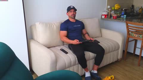 Snapshot of andrewfame chatting on January 9, 2025, 4:39 pm Andrew online show from January 9, 2025, 4:39 pm