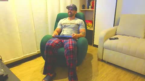 Snapshot of andrewfame chatting on February 14, 2025, 1:34 am Andrew online show from February 14, 2025, 1:34 am