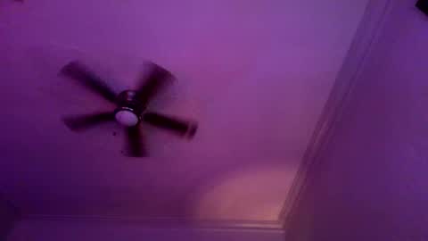 Snapshot of andrewgennie chatting on February 18, 2026, 8:10 am andrewgennie online show from February 18, 2026, 8:10 am