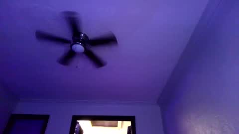 Snapshot of andrewgennie chatting on March 4, 2026, 7:47 am andrewgennie online show from March 4, 2026, 7:47 am