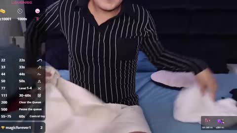 andrewmhilton_ online show from March 6, 2025, 6:37 pm