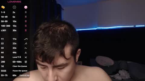 andrewmhilton_ online show from October 28, 2025, 7:01 am