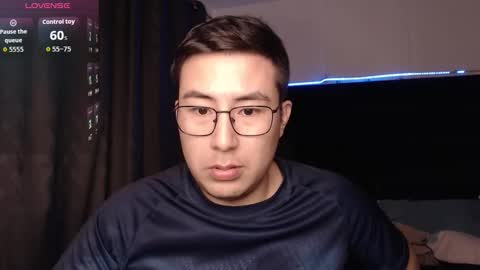 andrewmhilton_ online show from February 7, 2026, 6:17 am