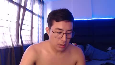 andrewmhilton_ online show from July 20, 2026, 9:39 pm