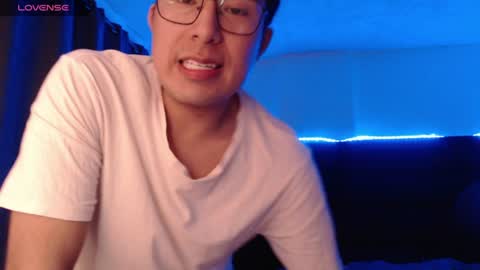 andrewmhilton_ online show from July 27, 2026, 6:09 am