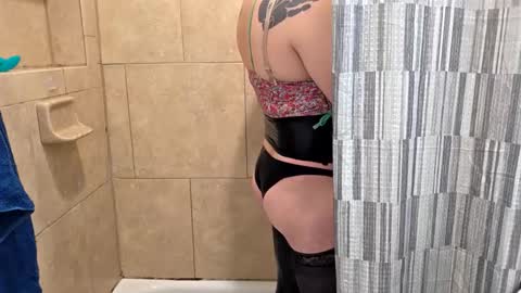 Snapshot of andrewo4277 chatting on March 8, 2026, 11:41 pm andrewo4277 online show from March 8, 2026, 11:41 pm