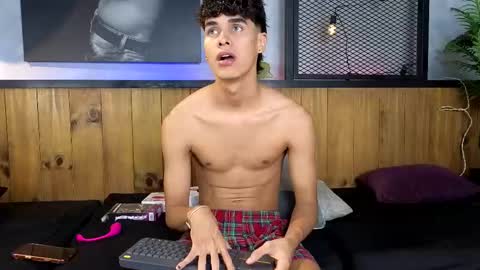 Snapshot of andrewortix chatting on March 7, 2026, 4:20 am AndreWortix online show from March 7, 2026, 4:20 am