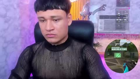 Snapshot of andrewpeach chatting on October 18, 2025, 10:21 pm Andrew online show from October 18, 2025, 10:21 pm