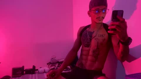 Snapshot of andreys315501 chatting on November 8, 2025, 5:56 pm Andreysramses online show from November 8, 2025, 5:56 pm