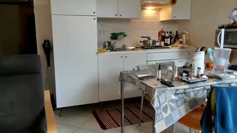 Snapshot of androx77 chatting on January 19, 2025, 11:34 am androx77 online show from January 19, 2025, 11:34 am