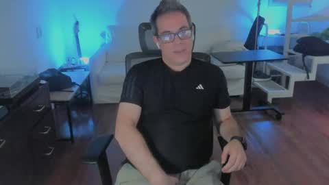 Snapshot of andy0pandi chatting on April 25, 2026, 2:25 pm Andrew online show from April 25, 2026, 2:25 pm
