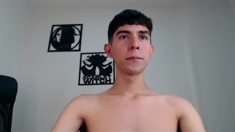 Snapshot of andy19_hot chatting on December 17, 2024, 3:17 am andy19_hot online show from December 17, 2024, 3:17 am