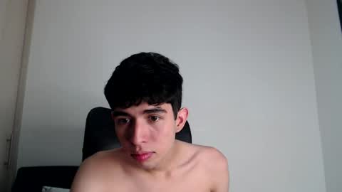 Snapshot of andy19_hot chatting on January 20, 2025, 12:04 am andy19_hot online show from January 20, 2025, 12:04 am