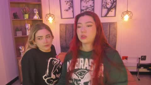 Snapshot of andy_and_emma chatting on December 9, 2024, 12:51 pm andy_and_emma online show from December 9, 2024, 12:51 pm