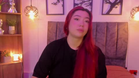 Snapshot of andy_and_emma chatting on December 11, 2024, 3:58 pm andy_and_emma online show from December 11, 2024, 3:58 pm