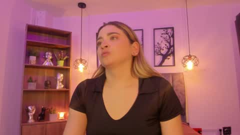 andy_and_emma online show from December 17, 2024, 4:00 pm