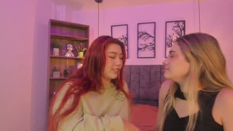 Snapshot of andy_and_emma chatting on December 19, 2024, 12:56 pm andy_and_emma online show from December 19, 2024, 12:56 pm