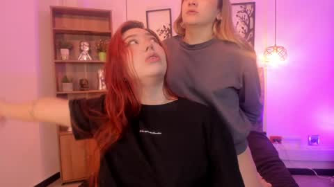 Snapshot of andy_and_emma chatting on January 7, 2025, 12:31 pm andy_and_emma online show from January 7, 2025, 12:31 pm