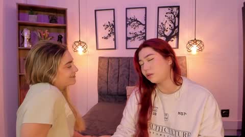 Snapshot of andy_and_emma chatting on January 14, 2025, 12:45 pm andy_and_emma online show from January 14, 2025, 12:45 pm