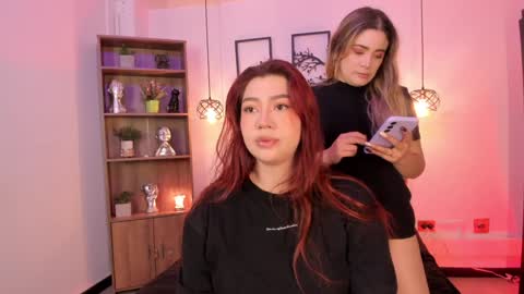 Snapshot of andy_and_emma chatting on January 31, 2025, 12:40 pm andy_and_emma online show from January 31, 2025, 12:40 pm