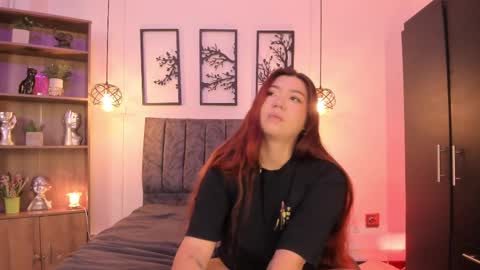 Snapshot of andy_and_emma chatting on February 16, 2025, 3:48 pm andy_and_emma online show from February 16, 2025, 3:48 pm