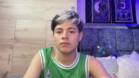 Andy online show from December 4, 2024, 3:21 pm