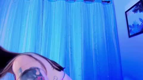 Snapshot of andy_bluee chatting on February 12, 2025, 7:34 am Andy bluee online show from February 12, 2025, 7:34 am