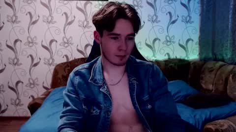 Snapshot of andy_booy chatting on February 1, 2026, 9:46 pm Andy online show from February 1, 2026, 9:46 pm