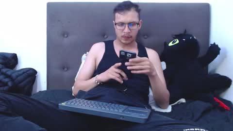 Snapshot of andy_bunny_lover chatting on November 14, 2025, 2:21 am ANDY online show from November 14, 2025, 2:21 am