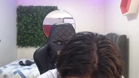 andy_dan1 online show from January 29, 2025, 1:49 pm