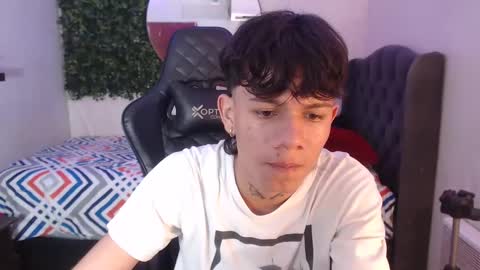 andy_dan1 online show from February 17, 2025, 8:26 pm