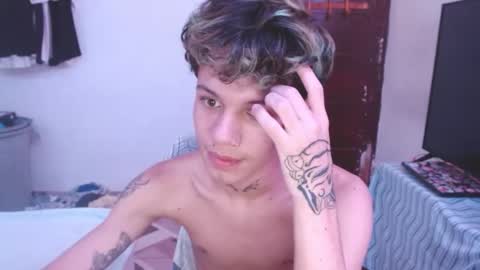 Snapshot of andy_dan1 chatting on May 9, 2026, 7:02 am andy_dan1 online show from May 9, 2026, 7:02 am