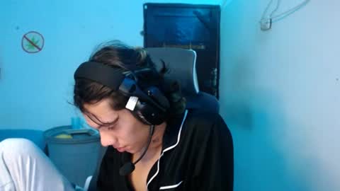 Snapshot of andy_dan1 chatting on July 23, 2026, 6:17 pm andy_dan1 online show from July 23, 2026, 6:17 pm