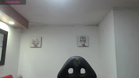 andy_eagleton_20 online show from April 29, 2026, 3:21 am