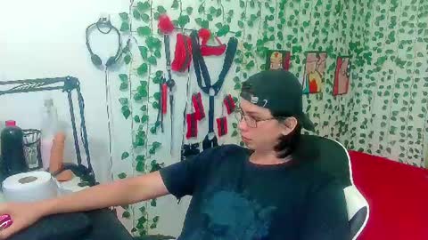 Snapshot of andy_gray01 chatting on June 10, 2026, 12:26 pm Andy Gray online show from June 10, 2026, 12:26 pm
