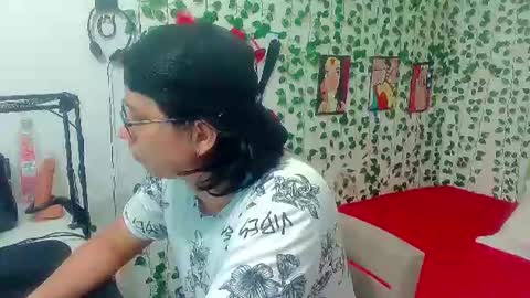 Snapshot of andy_gray01 chatting on July 1, 2026, 12:34 am Andy Gray online show from July 1, 2026, 12:34 am
