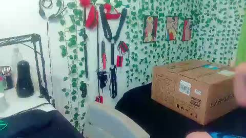 Snapshot of andy_gray01 chatting on July 7, 2026, 6:45 pm Andy Gray online show from July 7, 2026, 6:45 pm