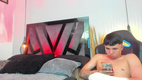 Snapshot of andy_miller5 chatting on May 17, 2026, 10:50 pm ANDY online show from May 17, 2026, 10:50 pm