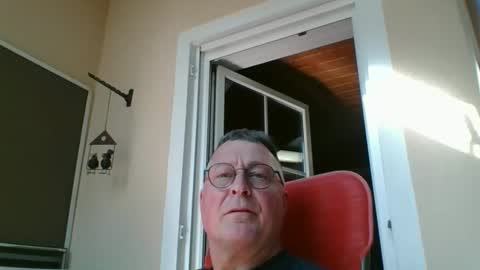 Snapshot of andybayern chatting on April 17, 2026, 10:07 am andybayern online show from April 17, 2026, 10:07 am