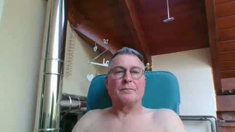 Snapshot of andybayern chatting on May 8, 2026, 1:49 pm andybayern online show from May 8, 2026, 1:49 pm