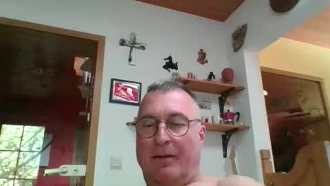 Snapshot of andybayern chatting on May 12, 2026, 2:36 pm andybayern online show from May 12, 2026, 2:36 pm