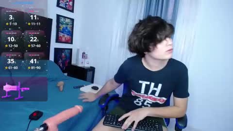 Snapshot of andyboy_19 chatting on October 12, 2025, 10:20 pm andy online show from October 12, 2025, 10:20 pm