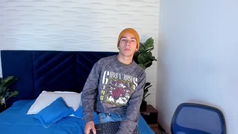 Snapshot of andyjoy_ chatting on January 24, 2025, 11:26 am Andy Joy online show from January 24, 2025, 11:26 am